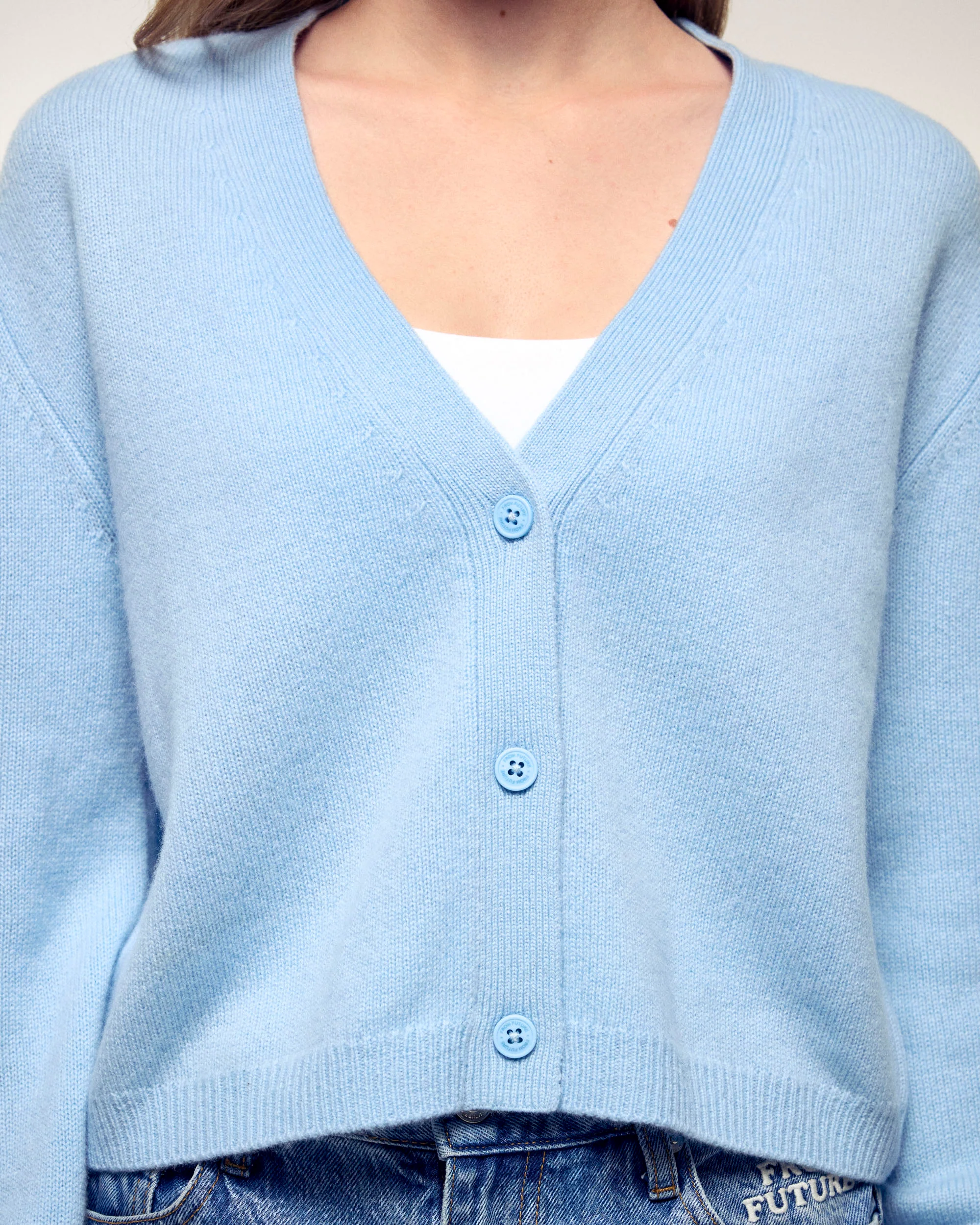 Pull Cardigan (S26 / FEMME / Baby Blue) - Image 2
