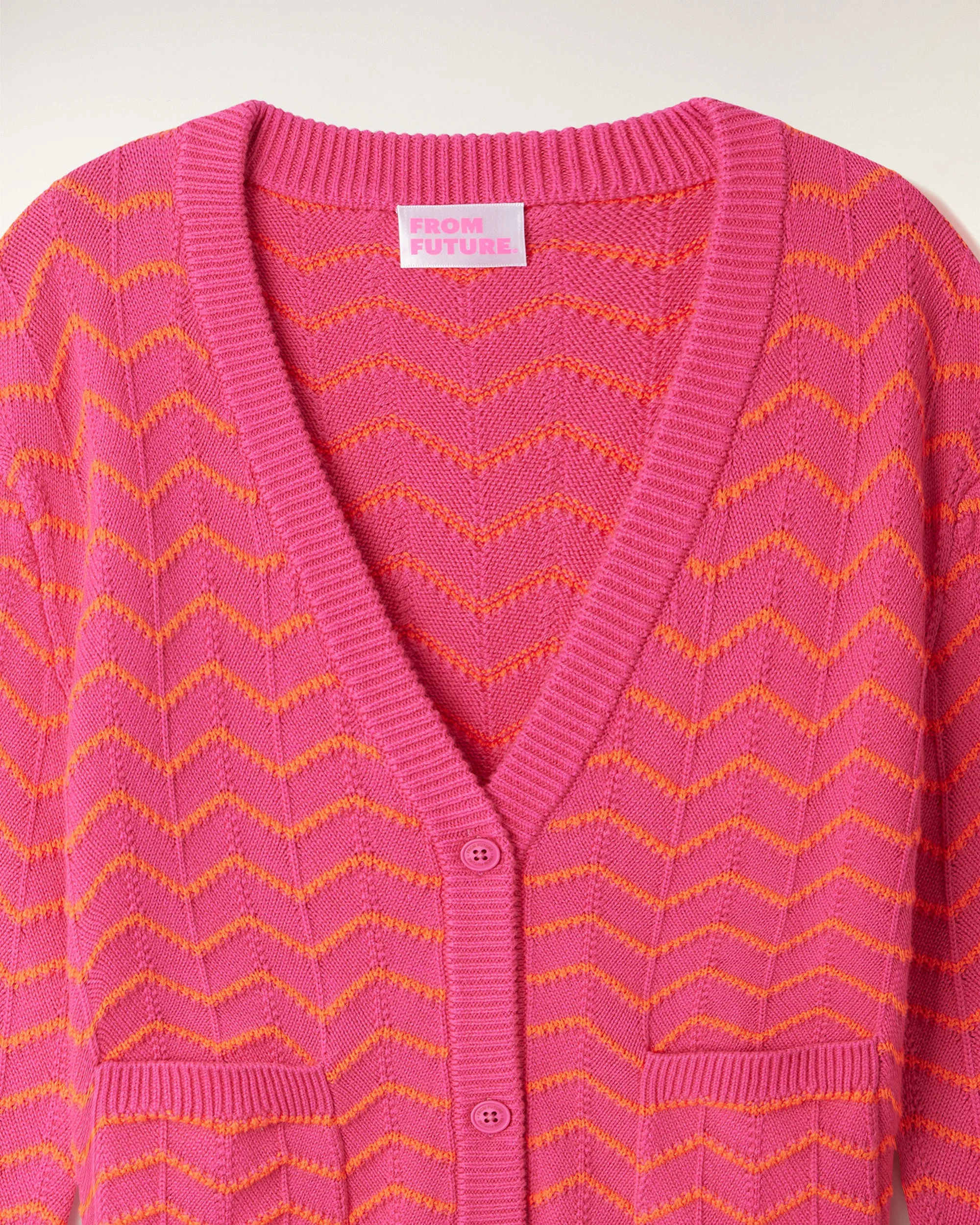 Pull Cardigan Col V Bicolore (S26/ FEMME/ Love Pink) - Image 6