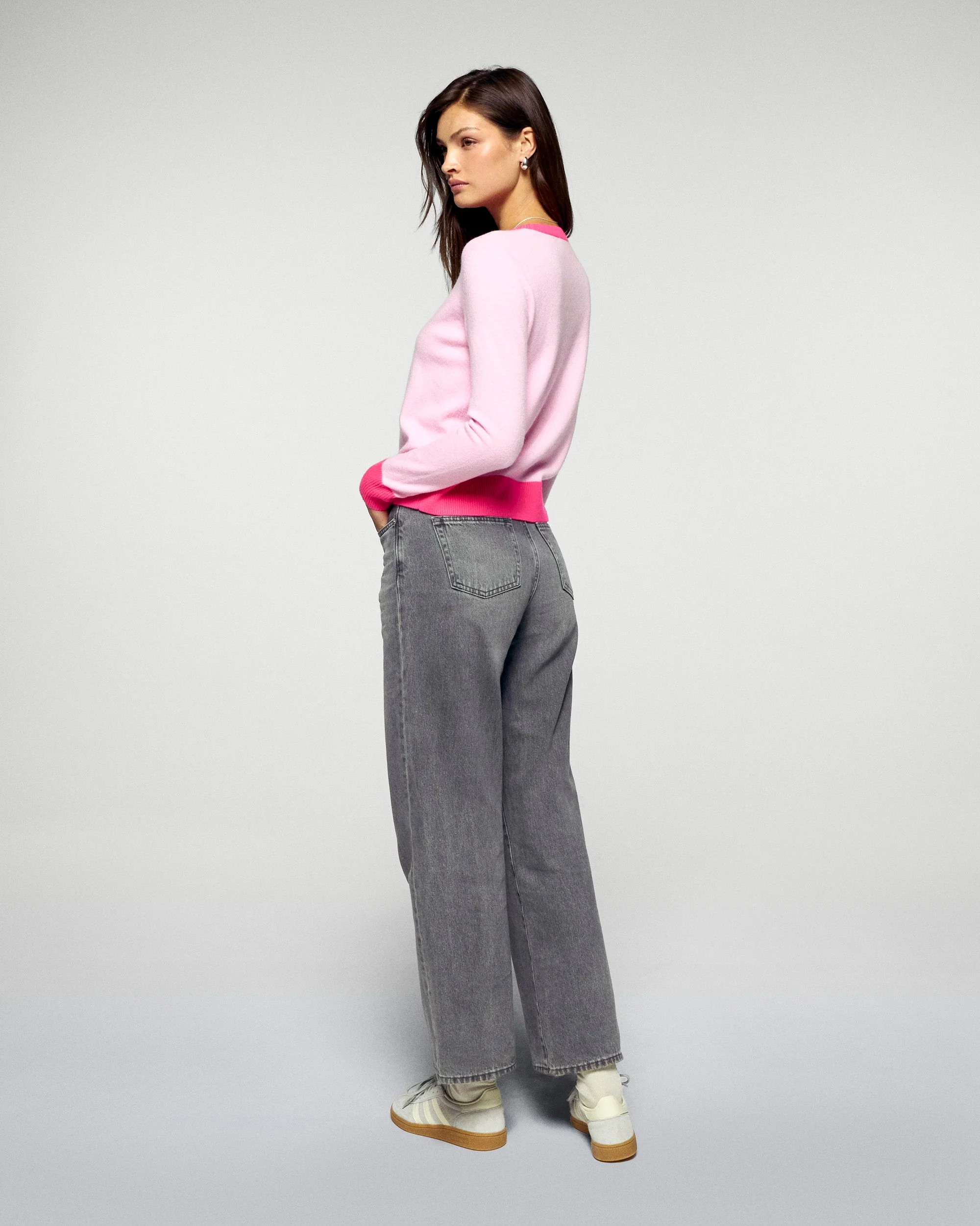 Pull Col Rond Bicolore (H25 / FEMME / Ballet Pink) - Image 4