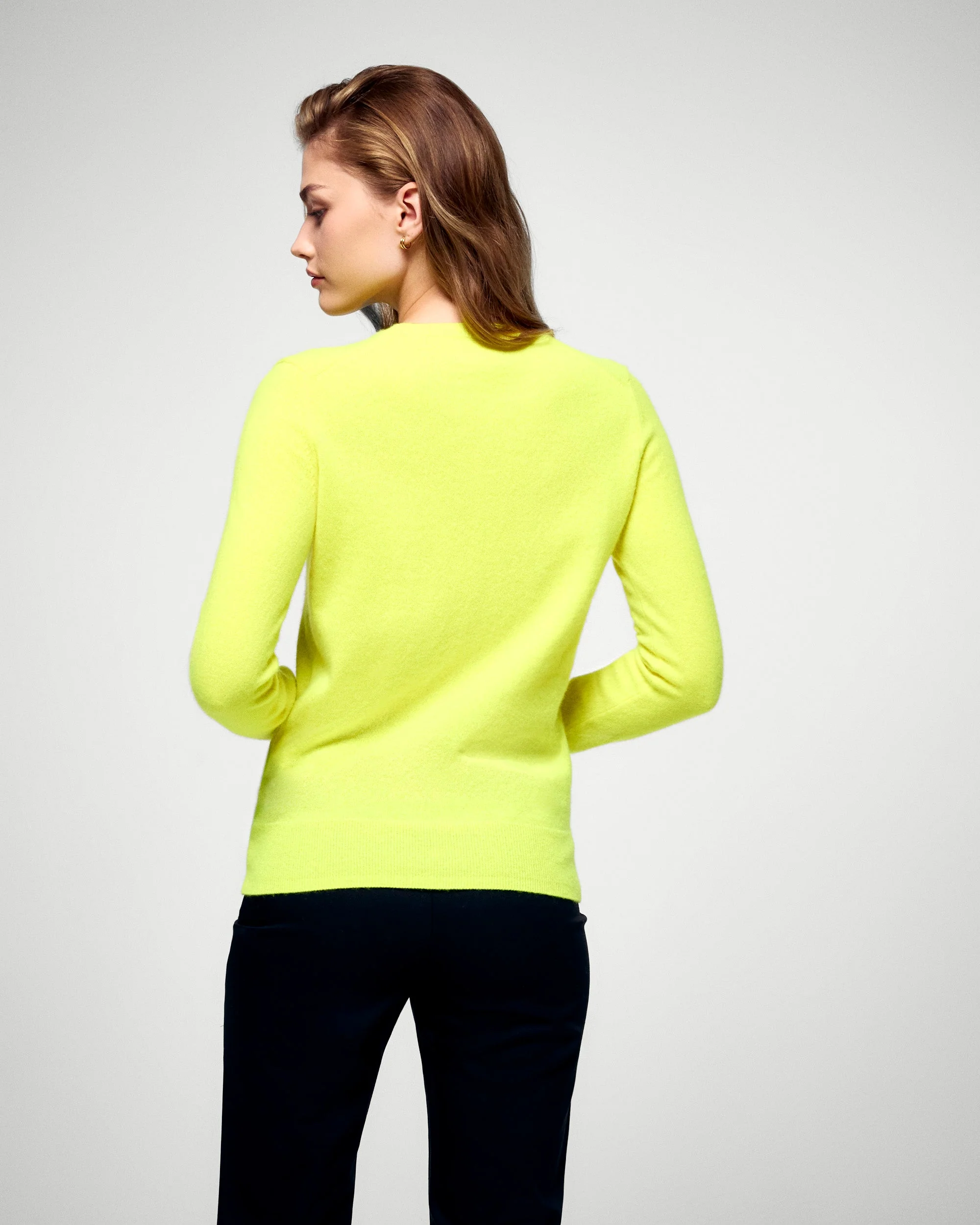 Pull Col Rond (H25 / FEMME / Jaune Fluo) - Image 4