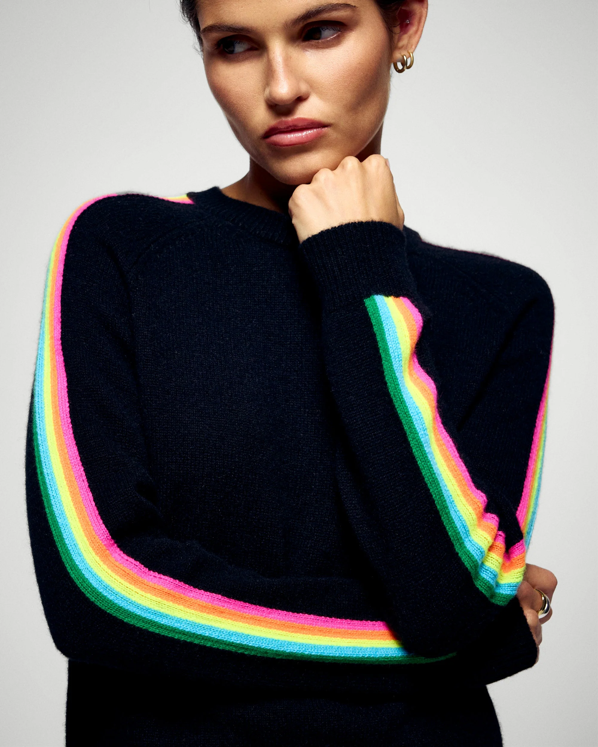 Pull Col Rond (H25 / FEMME / Noir) - Image 3