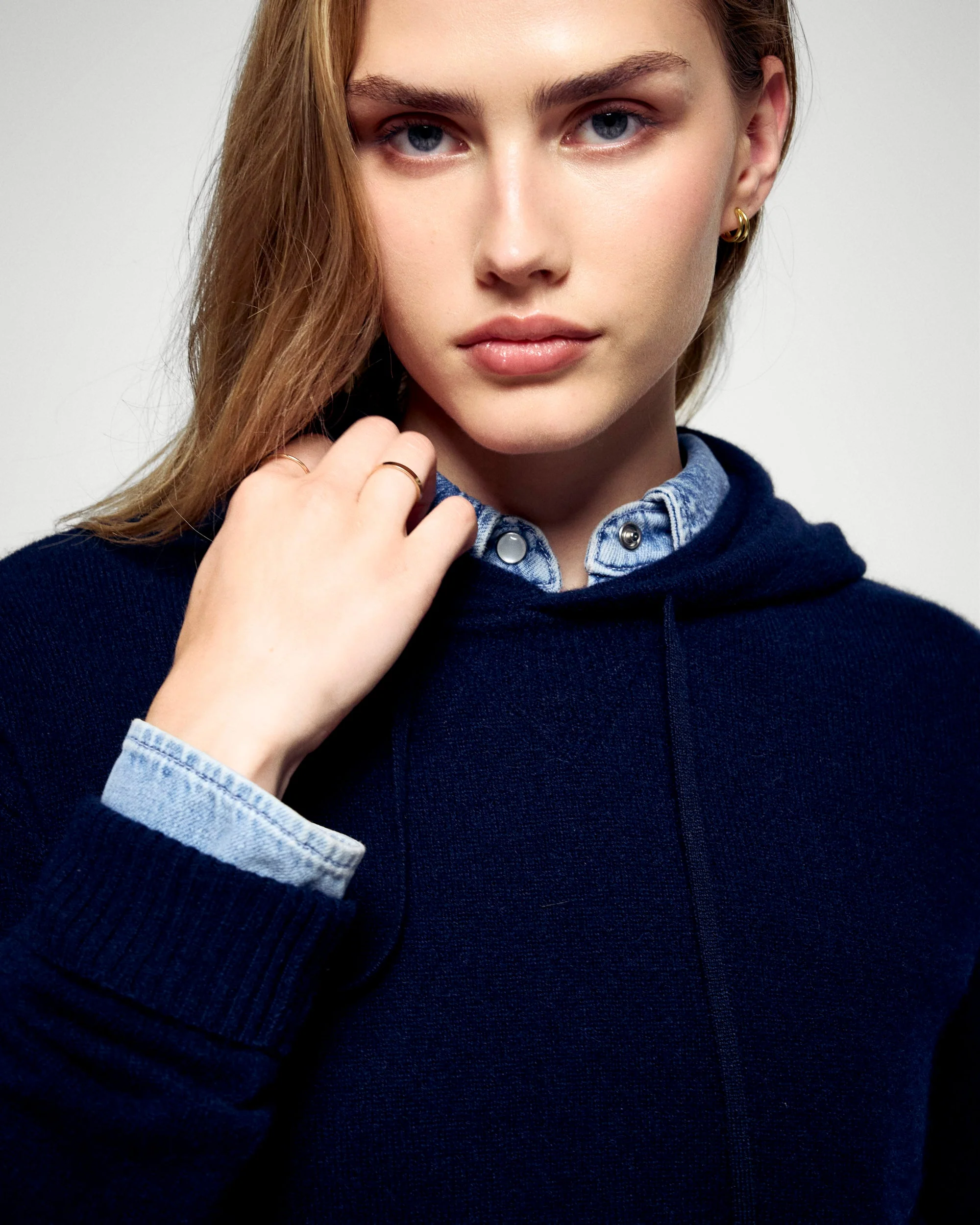 Pull Hoodie (H25 / FEMME / Navy) - Image 3
