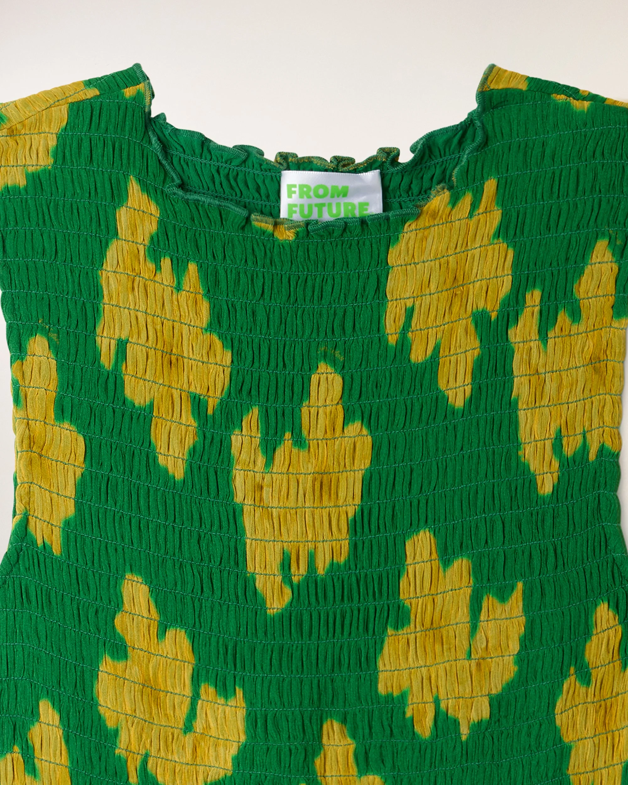 Robe Courte Smockée (S26 / FEMME / Brazil Hibiscus) - Image 7